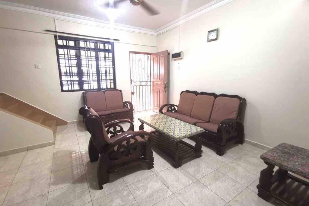 Mersing Fun Beach Home Services Esterno foto