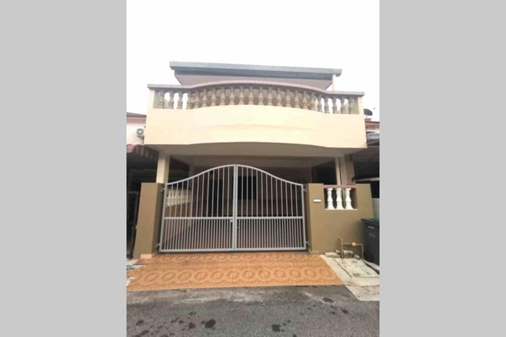 Mersing Fun Beach Home Services Esterno foto